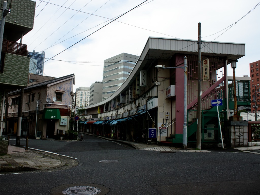 横浜は悪くも良くも田舎である。